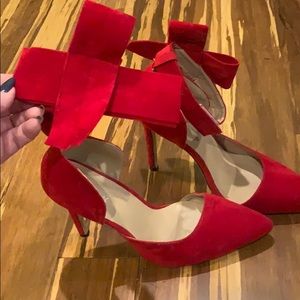 Red bow heels